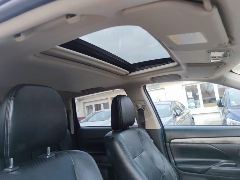 MITSUBISHI OUTLANDER Instyle A 2.2 DI-D 150 4WD