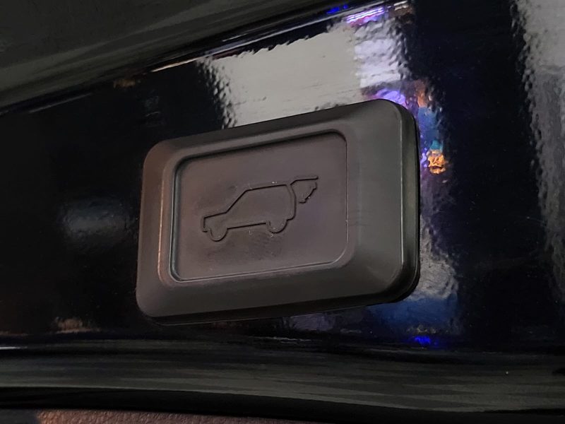 TOYOTA RAV4 V Hybrid 222cv Black Edition Boîte Auto CVT