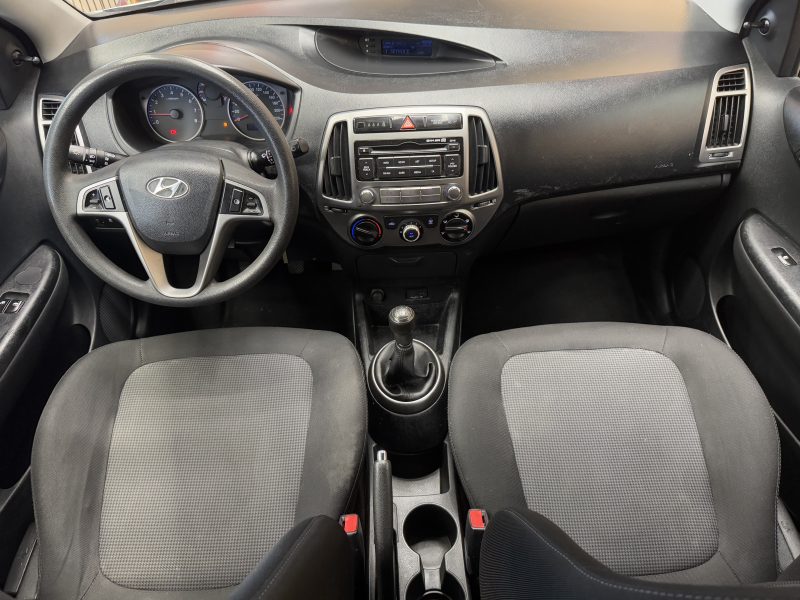 HYUNDAI I 20 2013