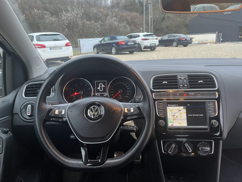 VOLKSWAGEN POLO 2017