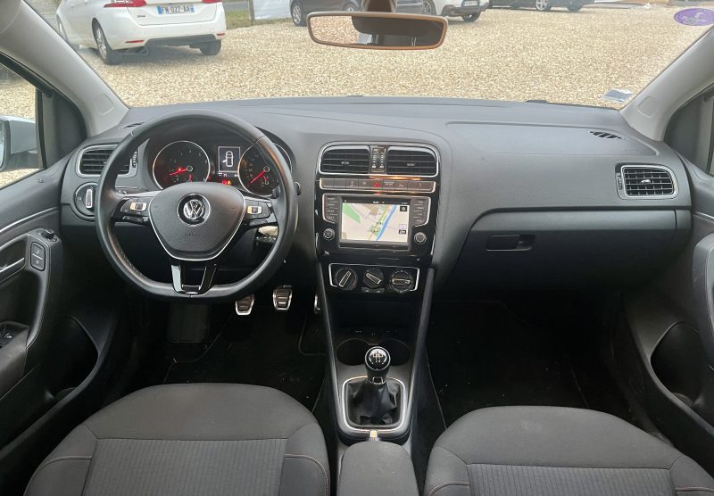 VOLKSWAGEN POLO 2017