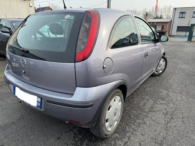 OPEL  CORSA  2005