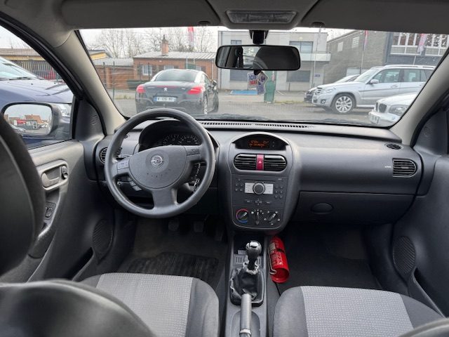 OPEL  CORSA  2005