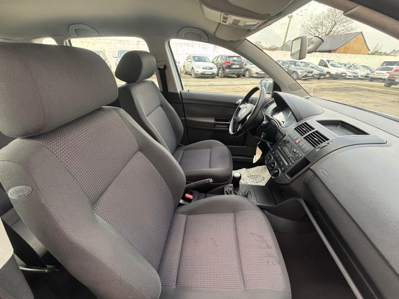VOLKSWAGEN POLO 2004