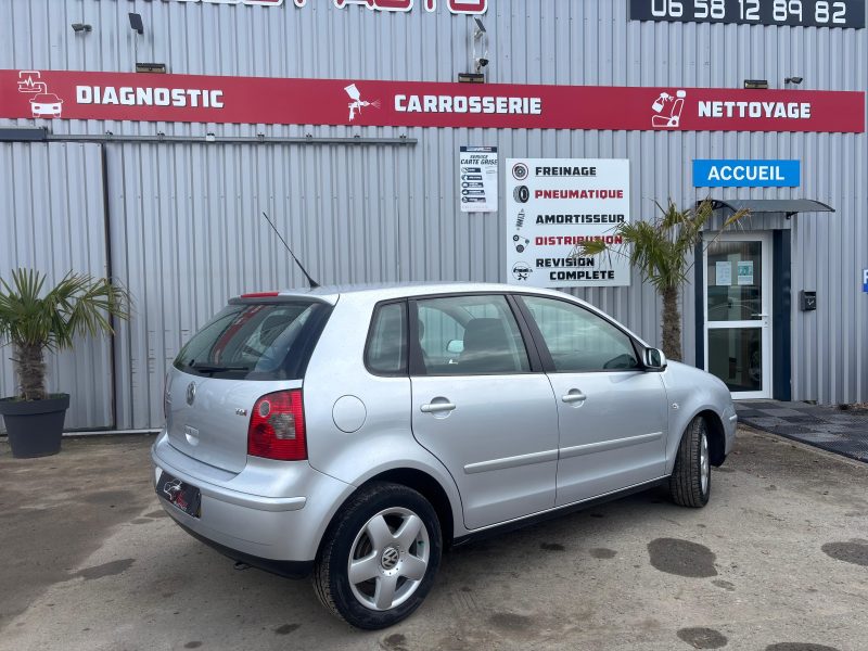VOLKSWAGEN POLO 2004