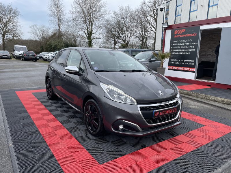 PEUGEOT 208 2019