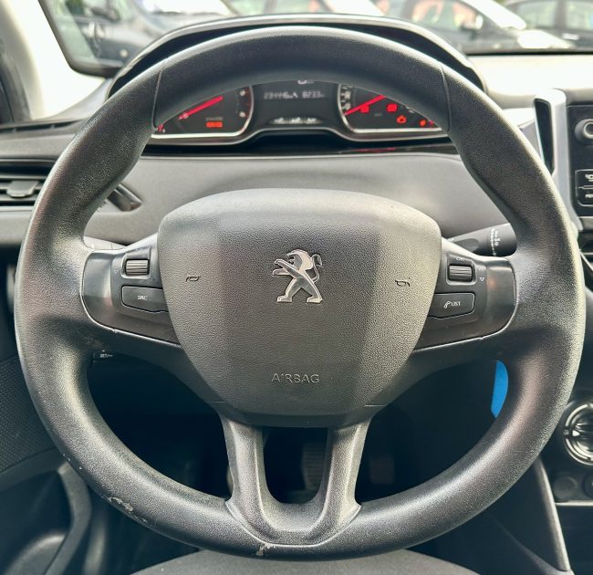 PEUGEOT 208 1.6L HDi 92Cv *ACTIVE* / REVISEE&GARANTIE