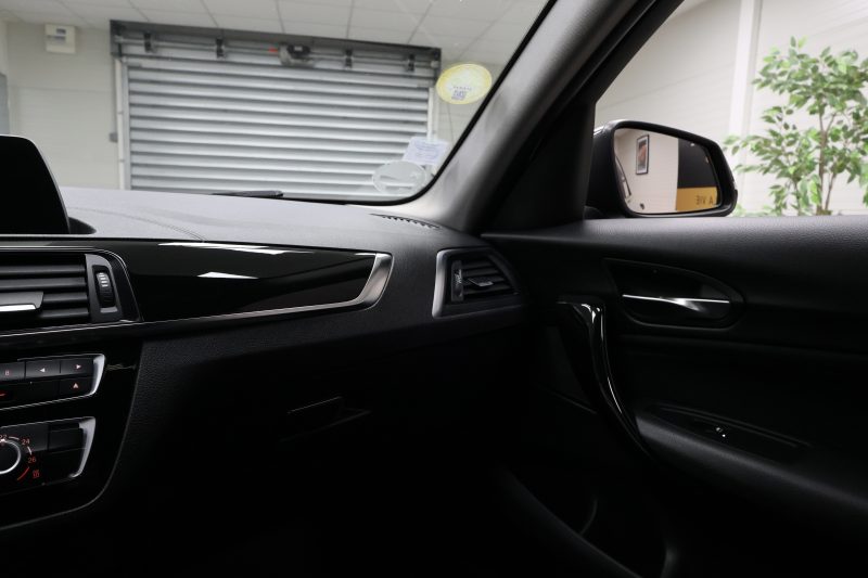 B.M.W. Série 1 2018