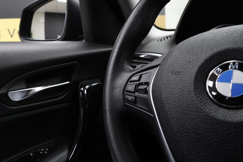 B.M.W. Série 1 2018