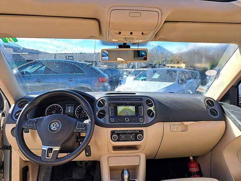 VOLKSWAGEN TIGUAN 2012
