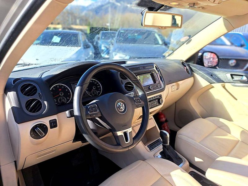 VOLKSWAGEN TIGUAN 2012