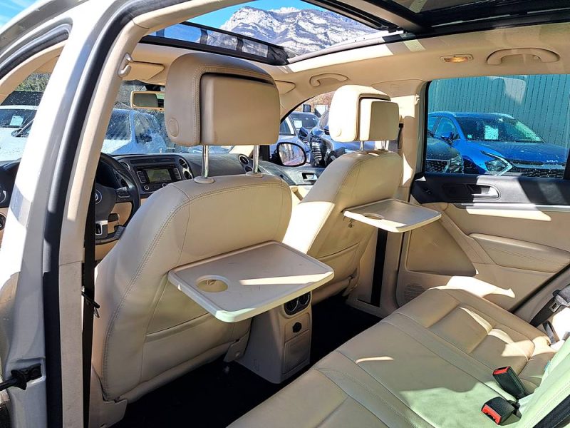 VOLKSWAGEN TIGUAN 2012