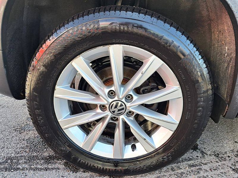 VOLKSWAGEN TIGUAN 2012