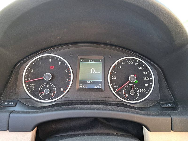 VOLKSWAGEN TIGUAN 2012