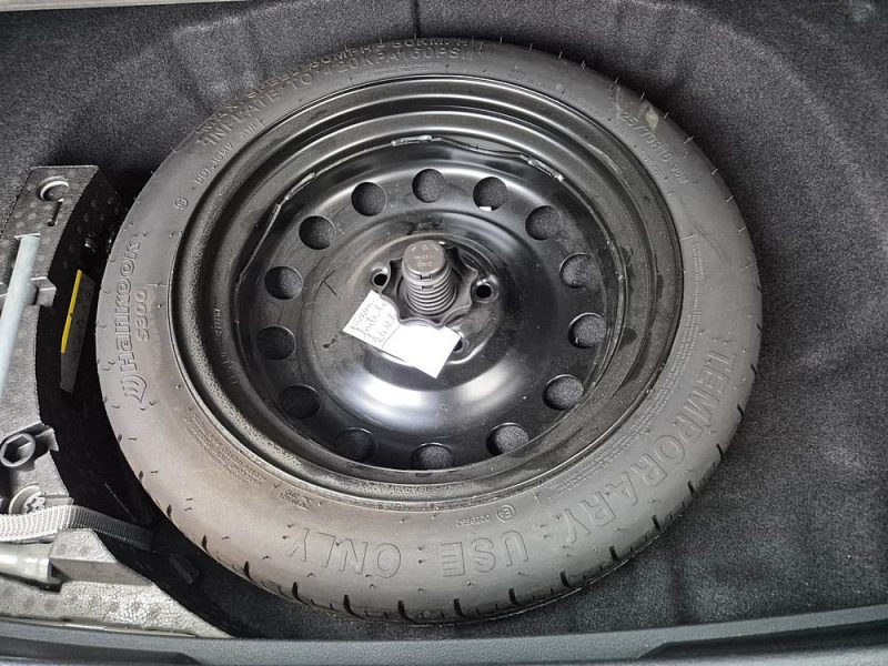 VOLKSWAGEN GOLF SPORTSVAN 2017