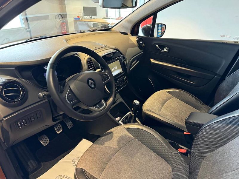 RENAULT  CAPTUR  2019