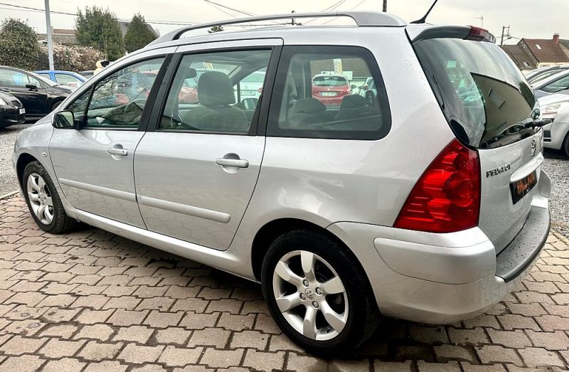 PEUGEOT 307 1.6L i 110Cv *NAVTECH* / REVISEE&GARANTIE