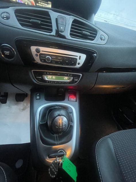 RENAULT MEGANE SCENIC 2013 BOSE 1.2 TCE 130 1ER MAIN