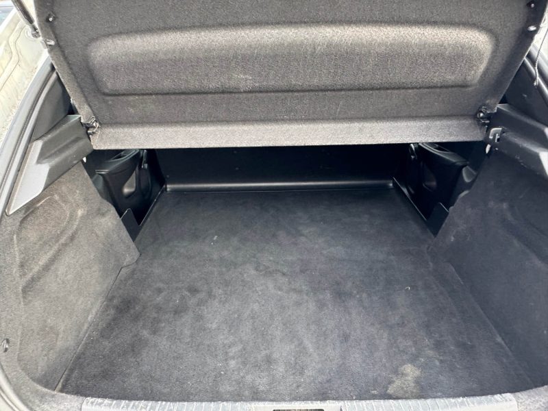 PEUGEOT 208 1.5 HDI 100 \"2 PLACES\"