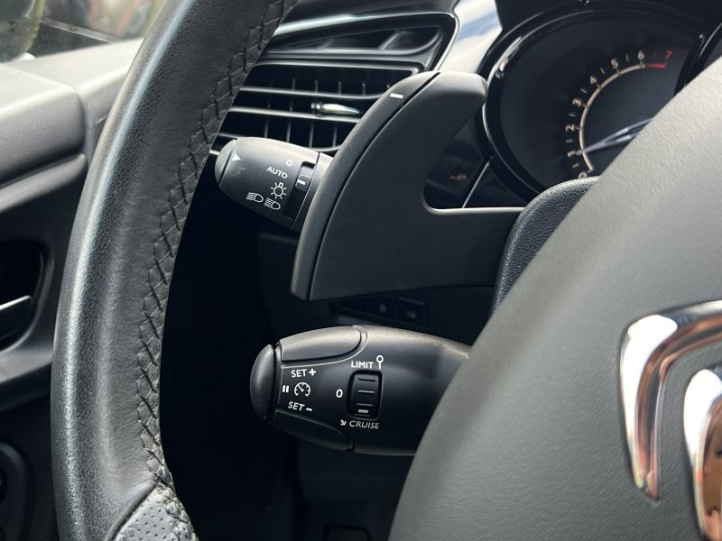 CITROEN C3 EXCLUSIVE 1.2 E-VTI 82 Cv 1ERE MAIN / BOITE AUTO 28 200 Kms CRIT AIR 1 - GARANTIE 1 AN