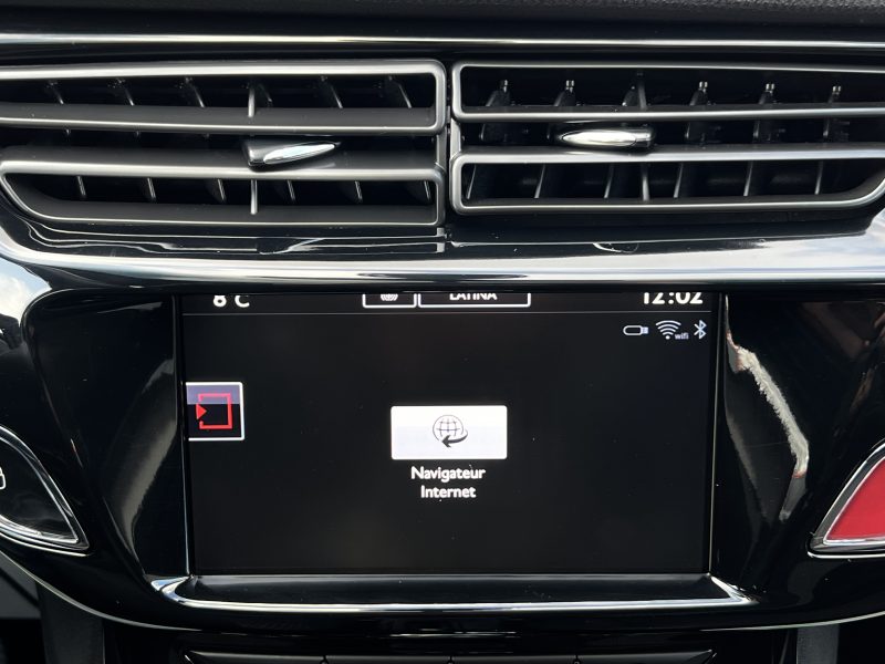 CITROEN C3 EXCLUSIVE 1.2 E-VTI 82 Cv 1ERE MAIN / BOITE AUTO 28 200 Kms CRIT AIR 1 - GARANTIE 1 AN