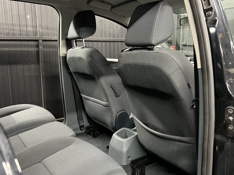 FORD GRAND C-MAX II 1.6 TDCI 115 Cv 1ERE MAIN / 7 PLACES 96 900 Kms CRIT AIR 2 - GARANTIE 1 AN