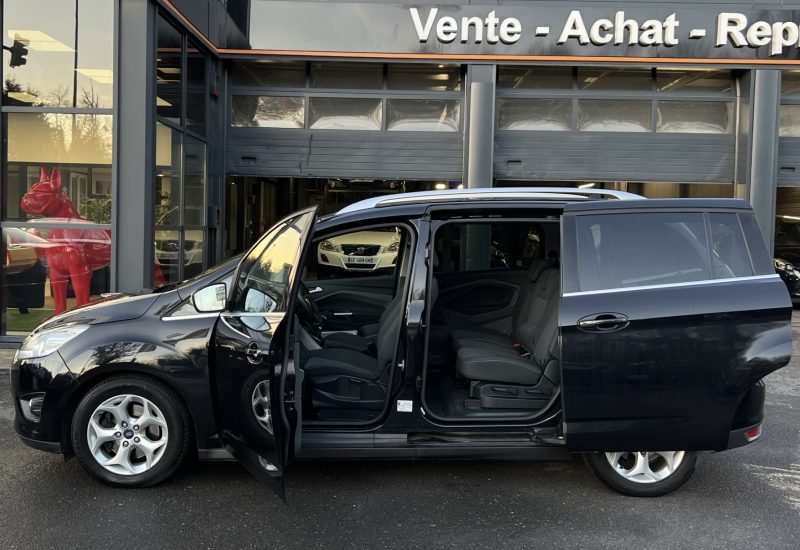 FORD GRAND C-MAX II 1.6 TDCI 115 Cv 1ERE MAIN / 7 PLACES 96 900 Kms CRIT AIR 2 - GARANTIE 1 AN