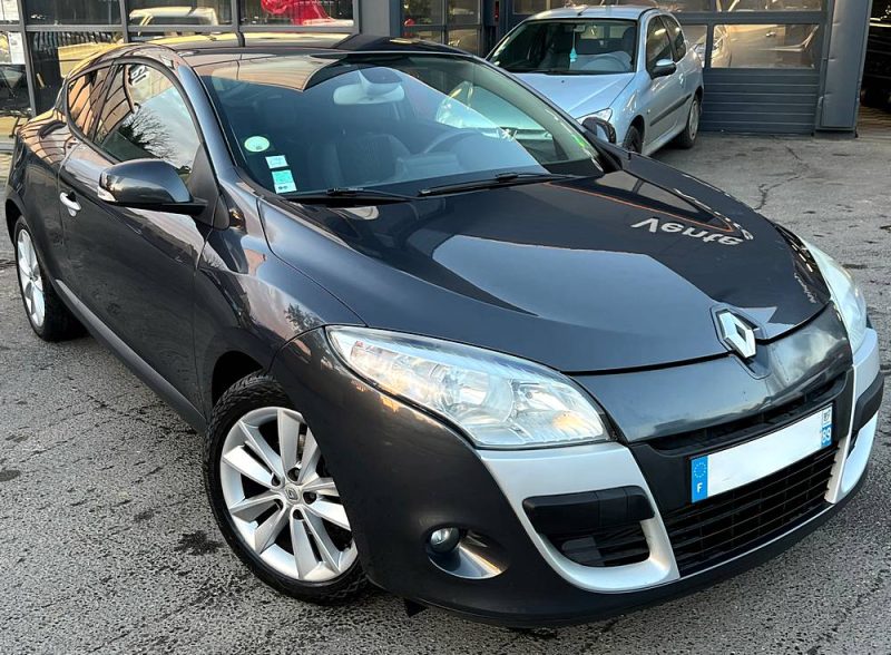 RENAULT MEGANE 3 III COUPE 1.9 DCI 130 1ERE MAIN GPS BLUETOOTH REGULATEUR CRIT AIR 2 - Garantie 1 an