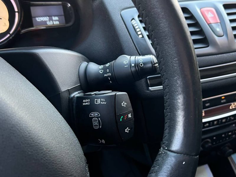 RENAULT MEGANE 3 III COUPE 1.9 DCI 130 1ERE MAIN GPS BLUETOOTH REGULATEUR CRIT AIR 2 - Garantie 1 an