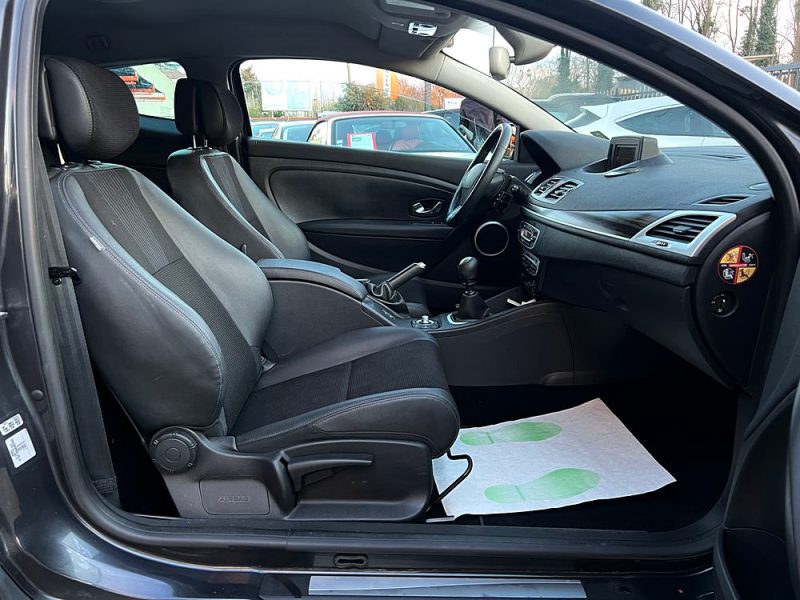 RENAULT MEGANE 3 III COUPE 1.9 DCI 130 1ERE MAIN GPS BLUETOOTH REGULATEUR CRIT AIR 2 - Garantie 1 an