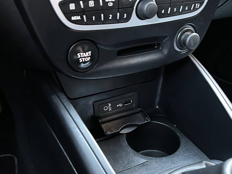 RENAULT MEGANE 3 III COUPE 1.9 DCI 130 1ERE MAIN GPS BLUETOOTH REGULATEUR CRIT AIR 2 - Garantie 1 an