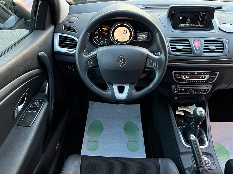 RENAULT MEGANE 3 III COUPE 1.9 DCI 130 1ERE MAIN GPS BLUETOOTH REGULATEUR CRIT AIR 2 - Garantie 1 an