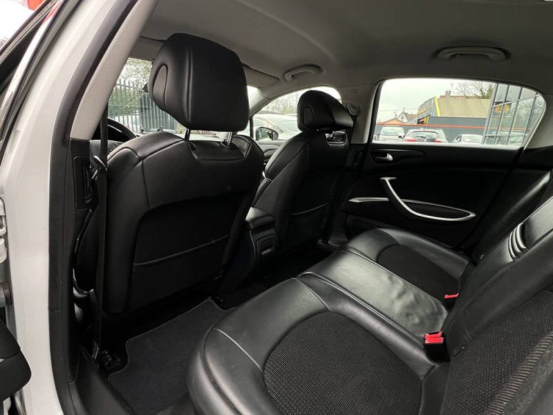 CITROEN C5 II PHASE 2 1.6 E HDI 115 Cv BOITE AUTOMATIQUE GPS BLUETOOTH CRIT AIR 2 - GARANTIE 1 AN