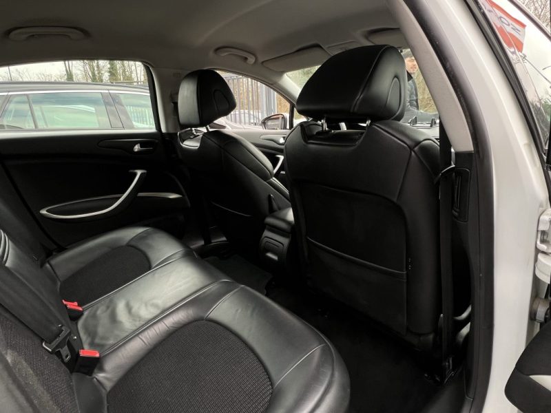 CITROEN C5 II PHASE 2 1.6 E HDI 115 Cv BOITE AUTOMATIQUE GPS BLUETOOTH CRIT AIR 2 - GARANTIE 1 AN