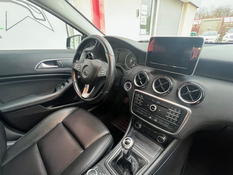 MERCEDES CLASSE A 2015