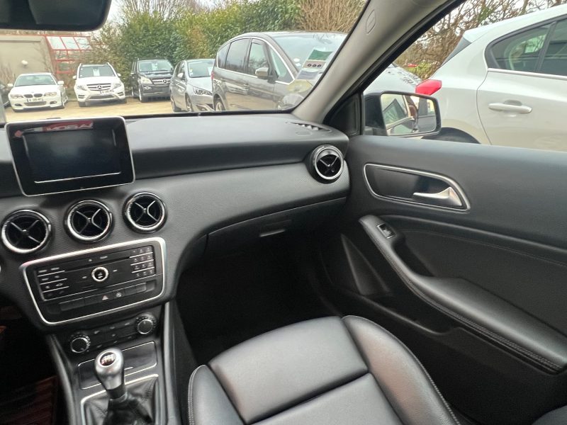 MERCEDES CLASSE A 2015