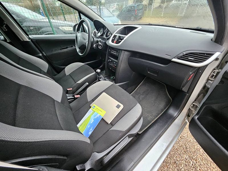 PEUGEOT 207 2008