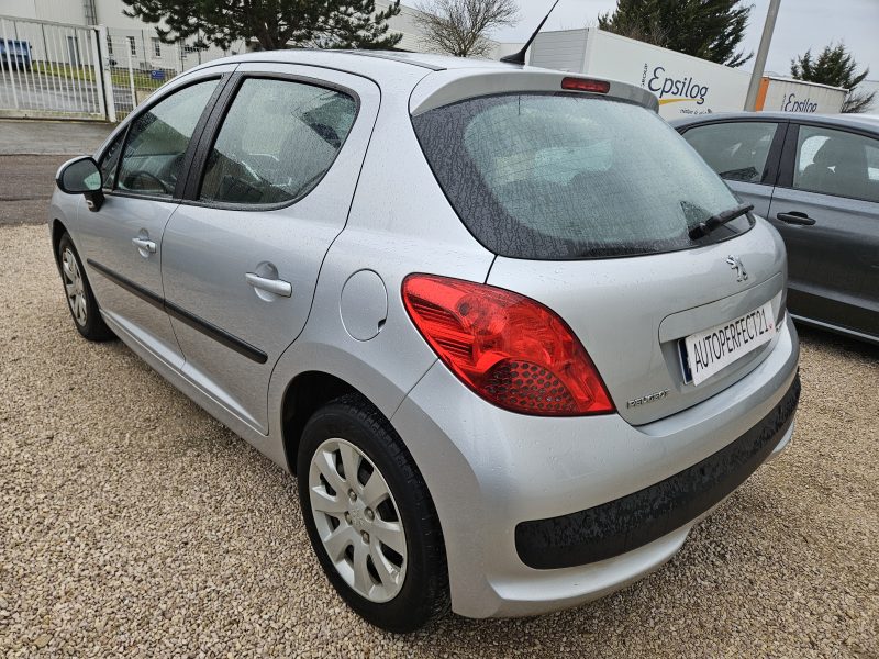 PEUGEOT 207 2008