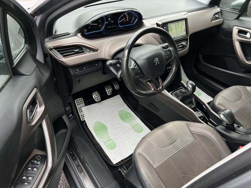 PEUGEOT 2008 FELINE CUIVRE 1.6 E HDI 92 1ERE MAIN TOIT PANO GPS TACTILE CRIT AIR 2 - GARANTIE 1 AN