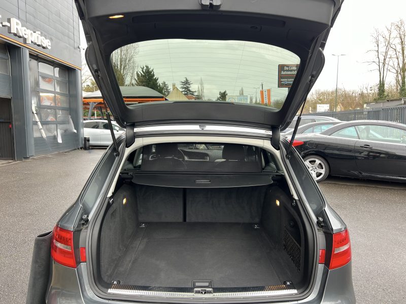 AUDI A4 AVANT IV PHASE 2 S-LINE 2.0 TFSI 225 1ERE MAIN 9.324 Kms Reels BVA8 ToitOuvrant Garantie1an