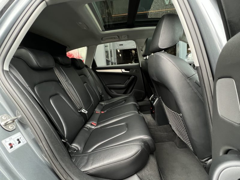 AUDI A4 AVANT IV PHASE 2 S-LINE 2.0 TFSI 225 1ERE MAIN 9.324 Kms Reels BVA8 ToitOuvrant Garantie1an