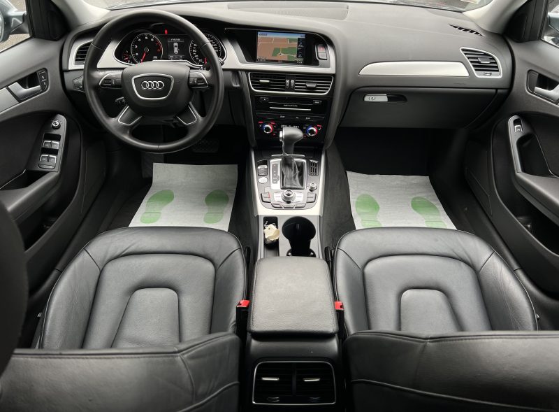 AUDI A4 AVANT IV PHASE 2 S-LINE 2.0 TFSI 225 1ERE MAIN 9.324 Kms Reels BVA8 ToitOuvrant Garantie1an