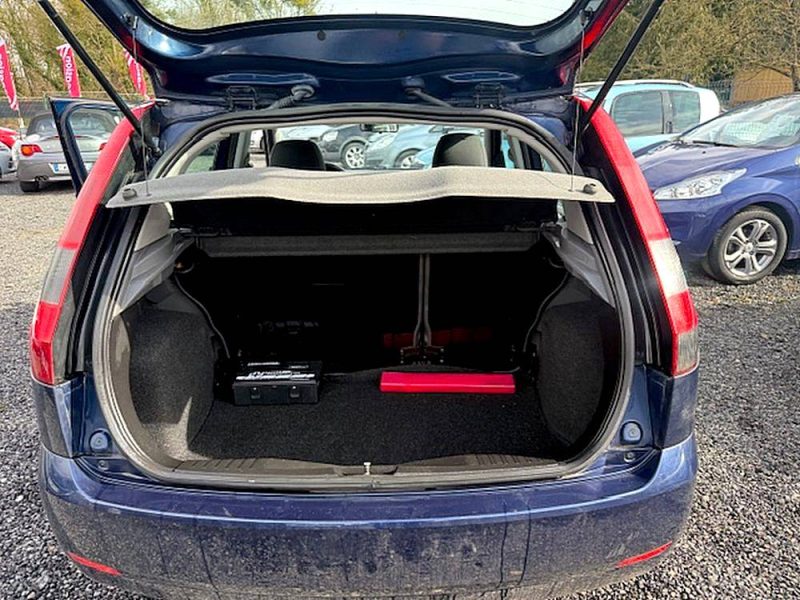 Ford Fiesta 1.4 Trend 2003 - 59918 KM