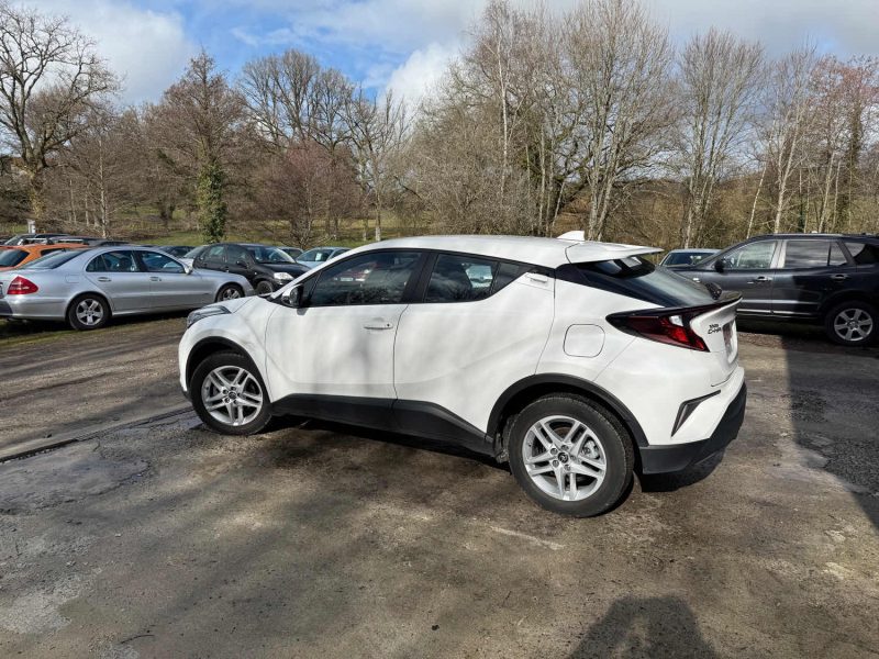 TOYOTA C-HR 2023