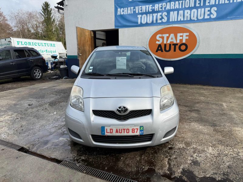 TOYOTA YARIS 2009