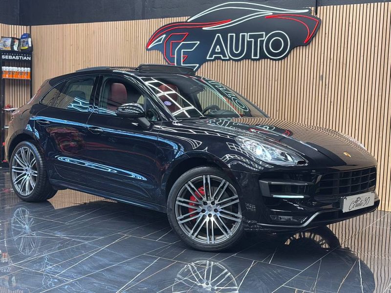 PORSCHE MACAN TURBO 2014