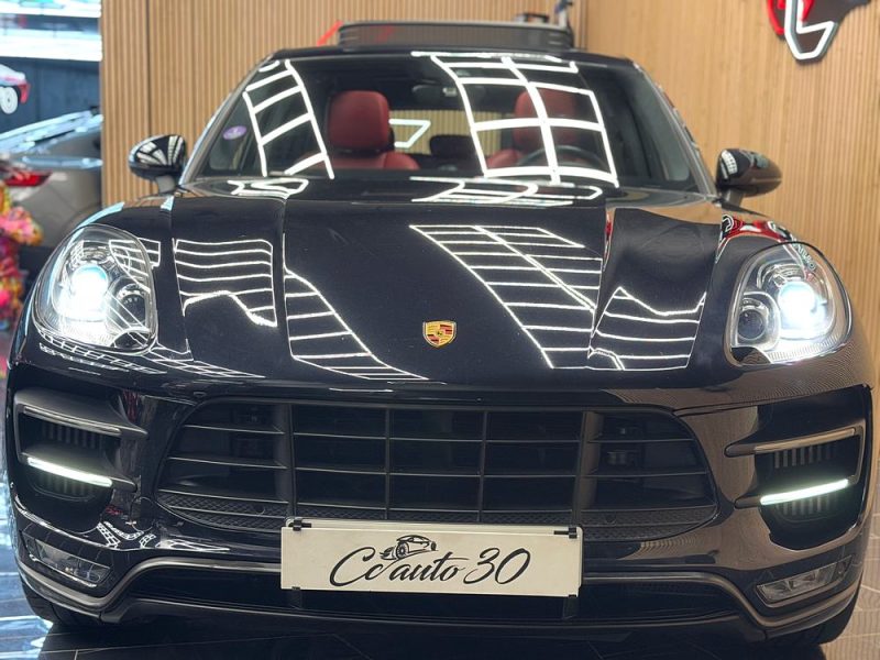 PORSCHE MACAN TURBO 2014