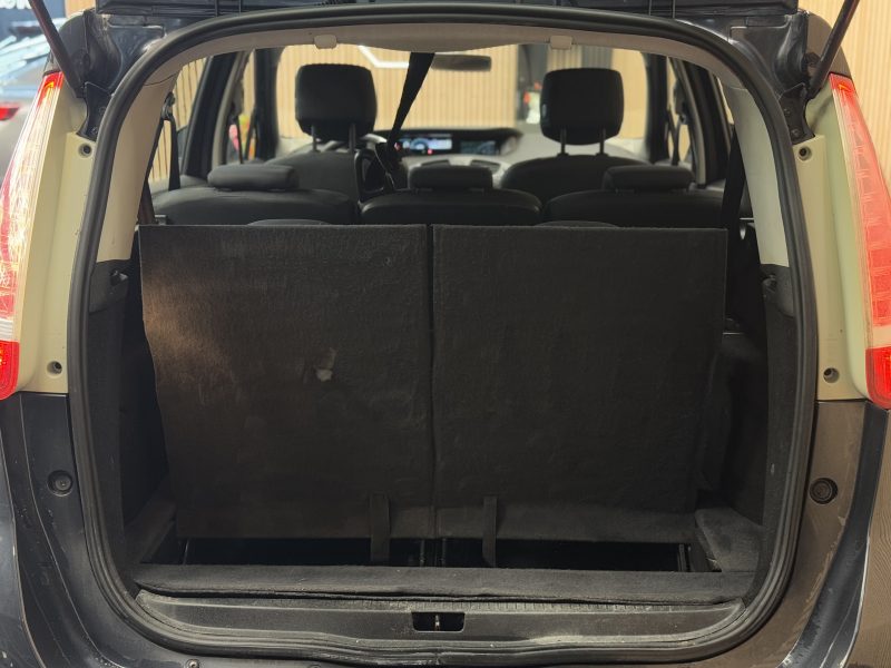 RENAULT MEGANE SCENIC 2011