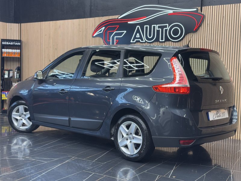RENAULT MEGANE SCENIC 2011