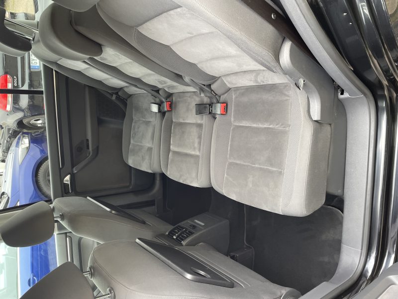 VOLKSWAGEN TOURAN GARANTIE 12 MOIS 2010